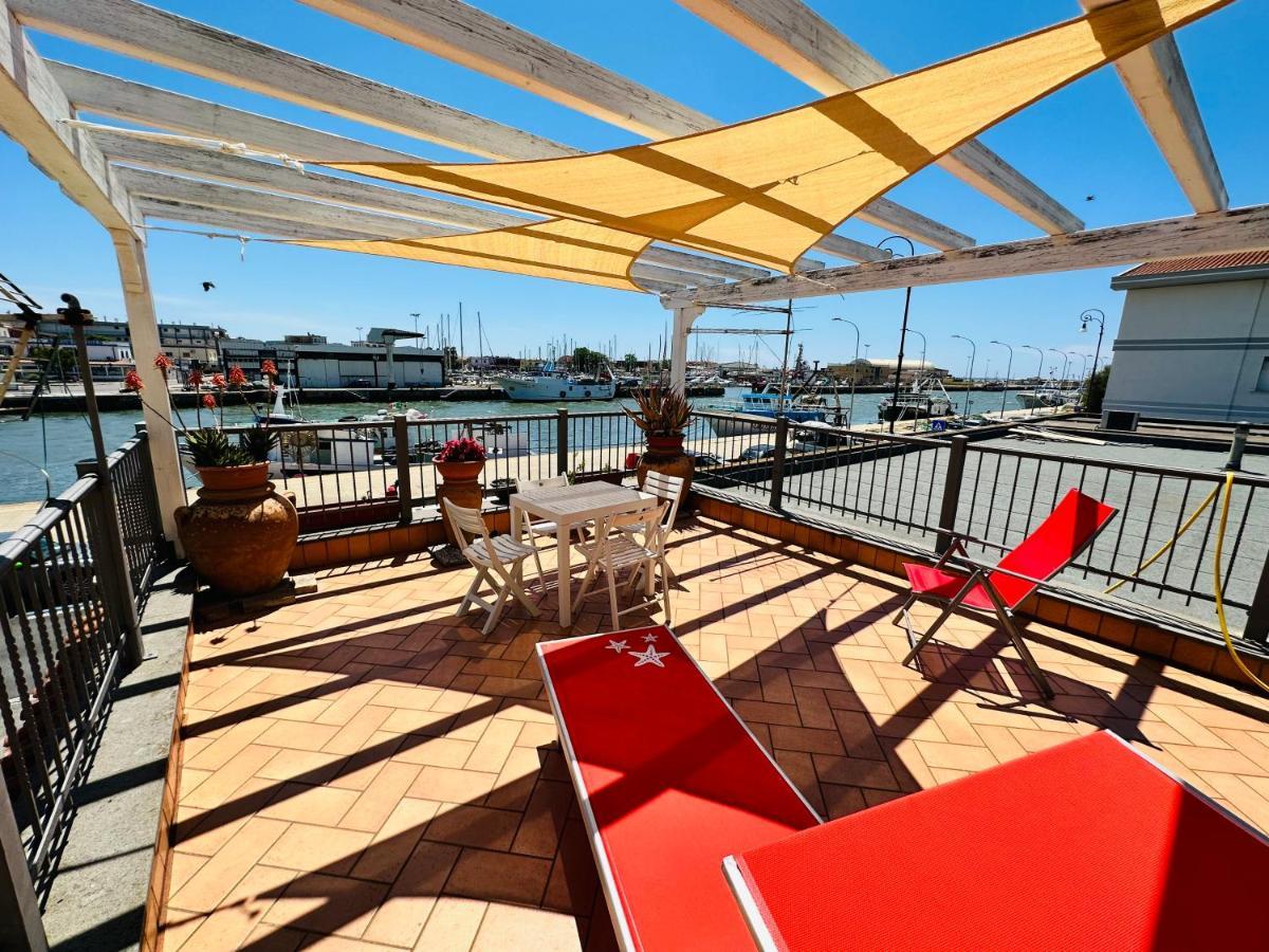 Ferienwohnung Relax Clementina Fiumicino Exterior foto