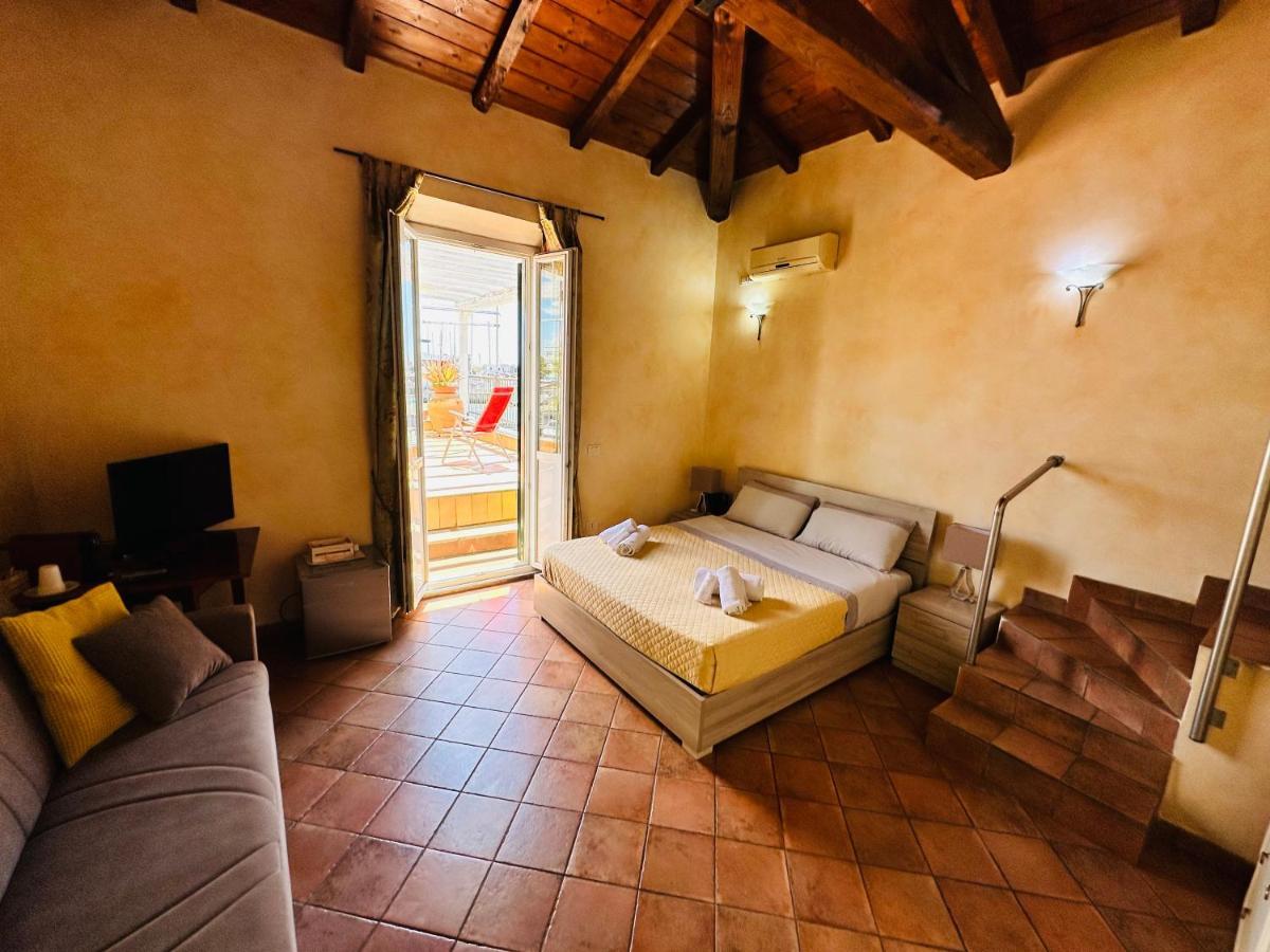 Ferienwohnung Relax Clementina Fiumicino Exterior foto