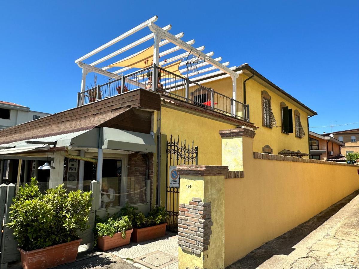 Ferienwohnung Relax Clementina Fiumicino Exterior foto